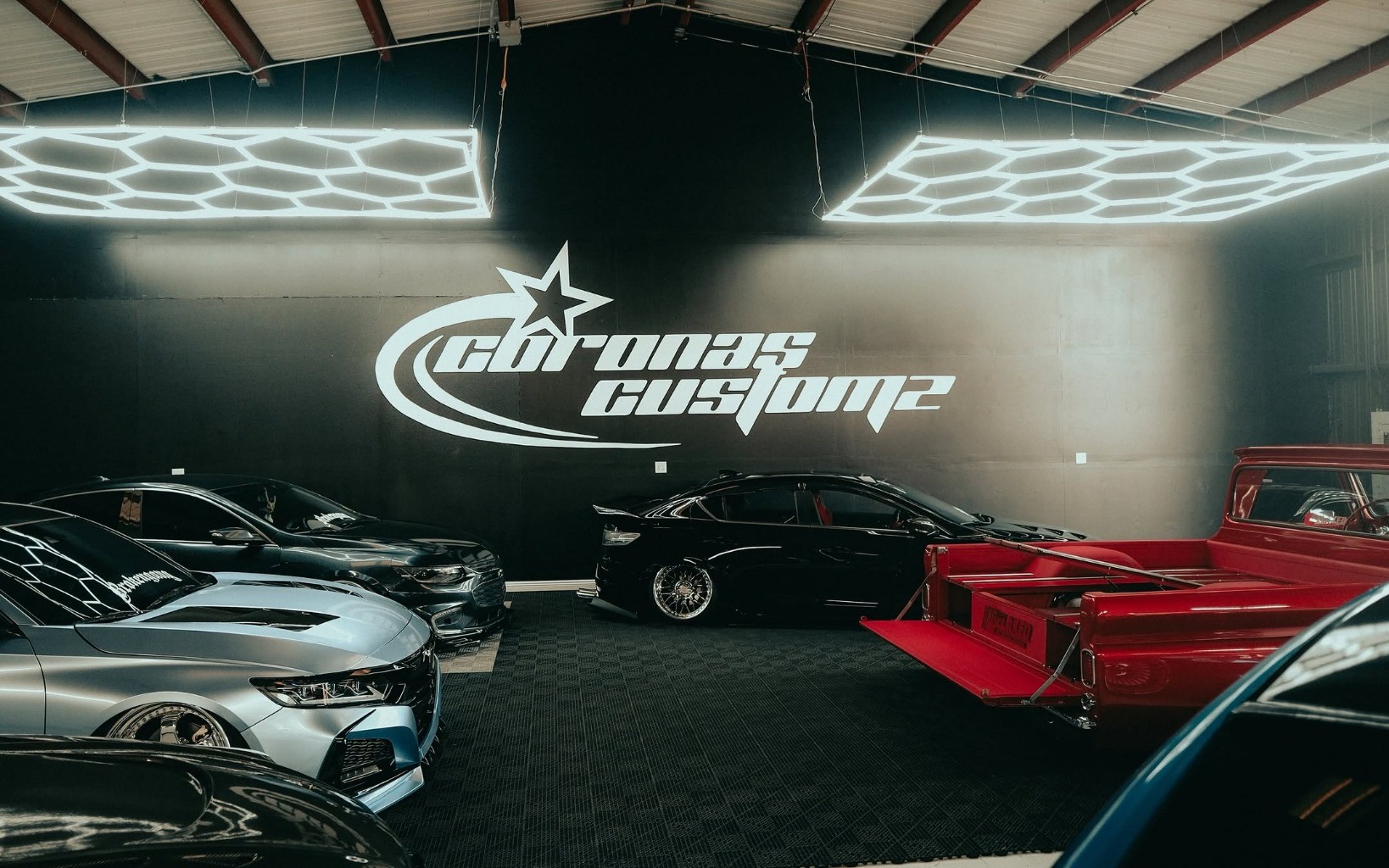 Coronas Customz Shop Interior with Custom Cars